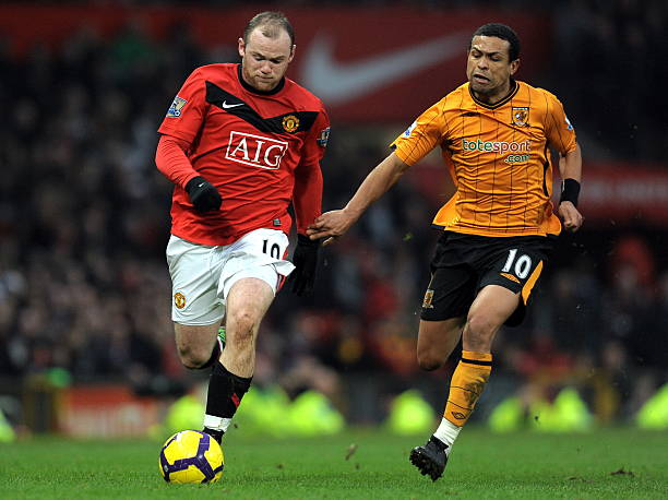 中形成鲜明 中形成鲜明